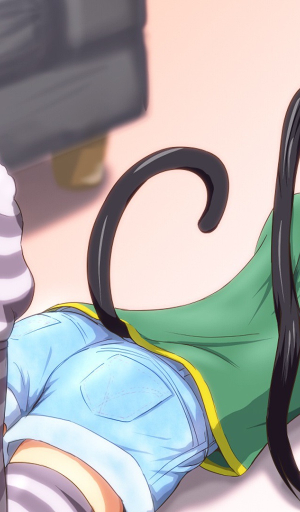 Девочка с ушами и хвостом