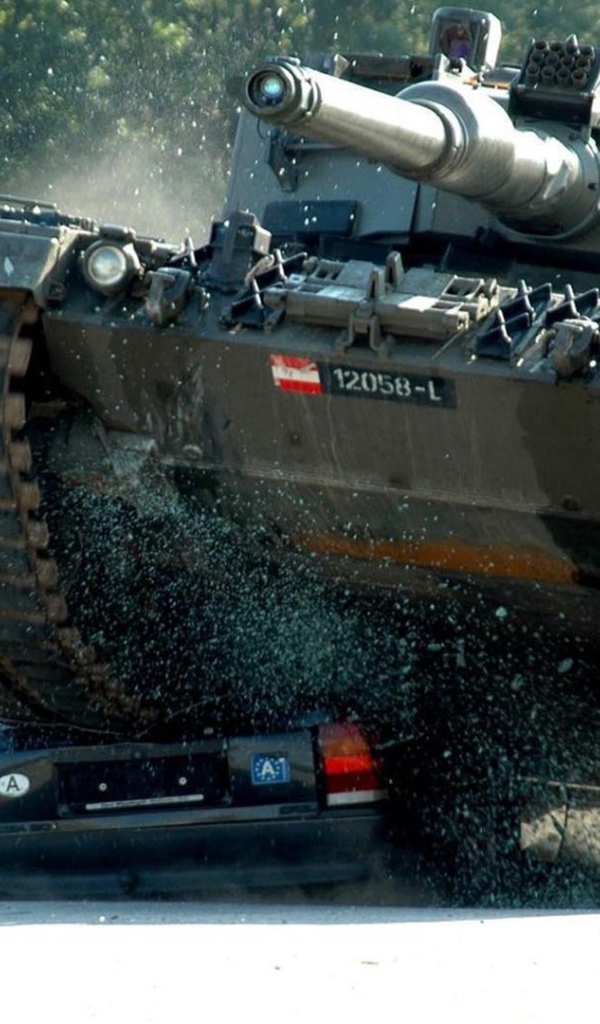 Австрийский танк Леопард 2