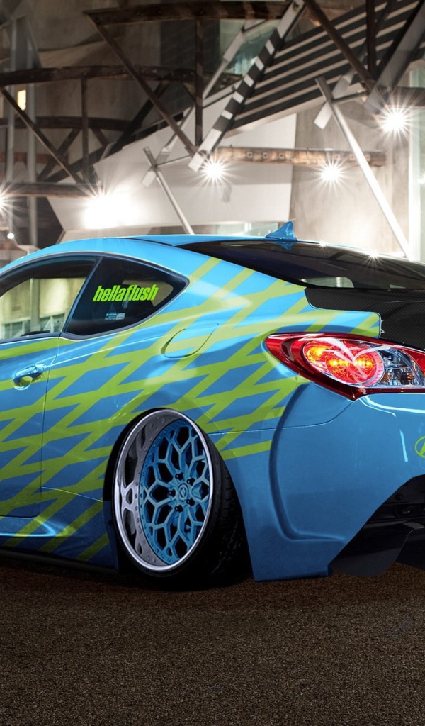 Автомобиль Hyundai с тюнингом