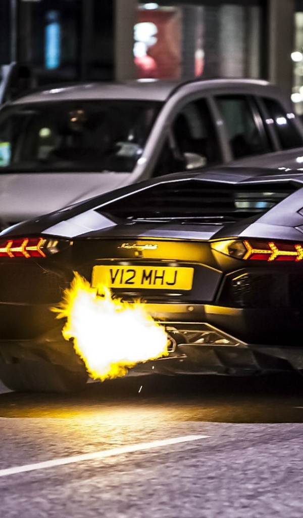 Lamborghini Aventador LP700 огненный выхлоп