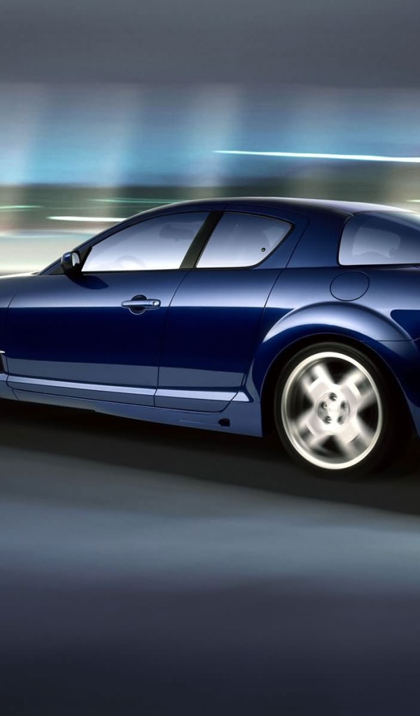 Синяя Мазда на скорости