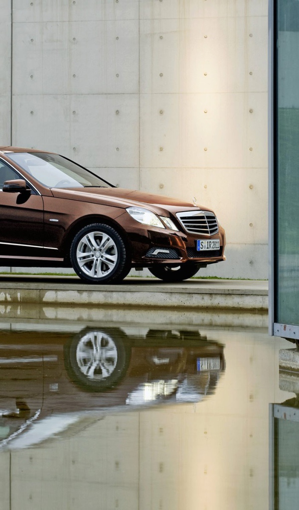 Автомобили Mercedes-Benz