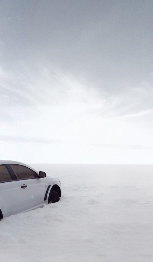 Митсубиси Evo X в снегу