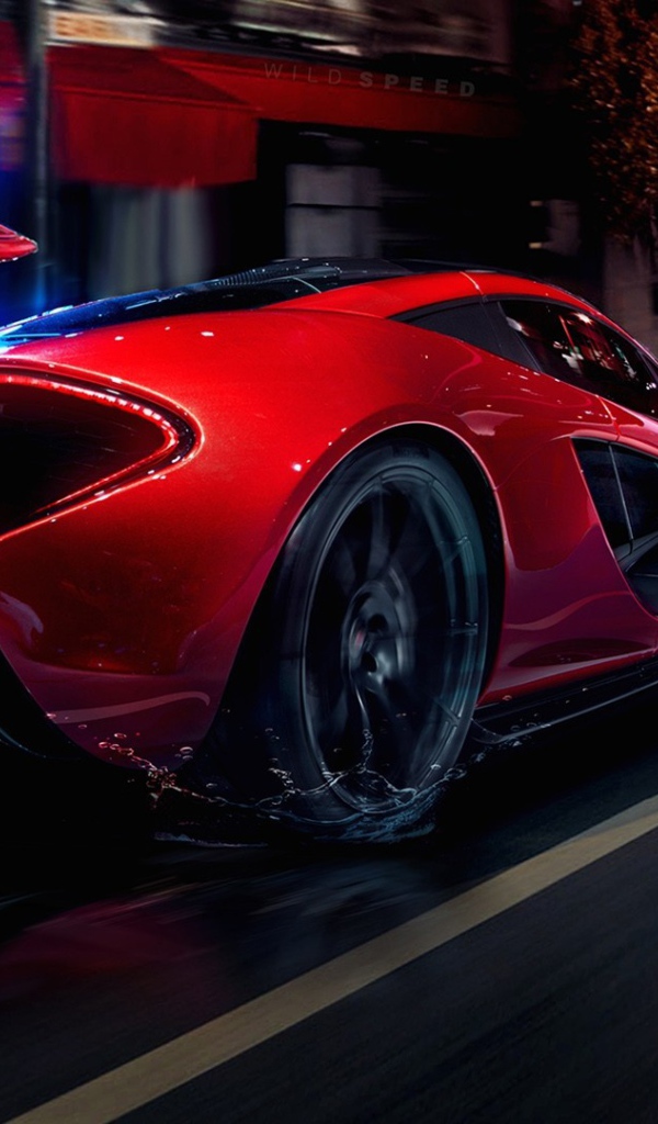 Макларен P1 на улице