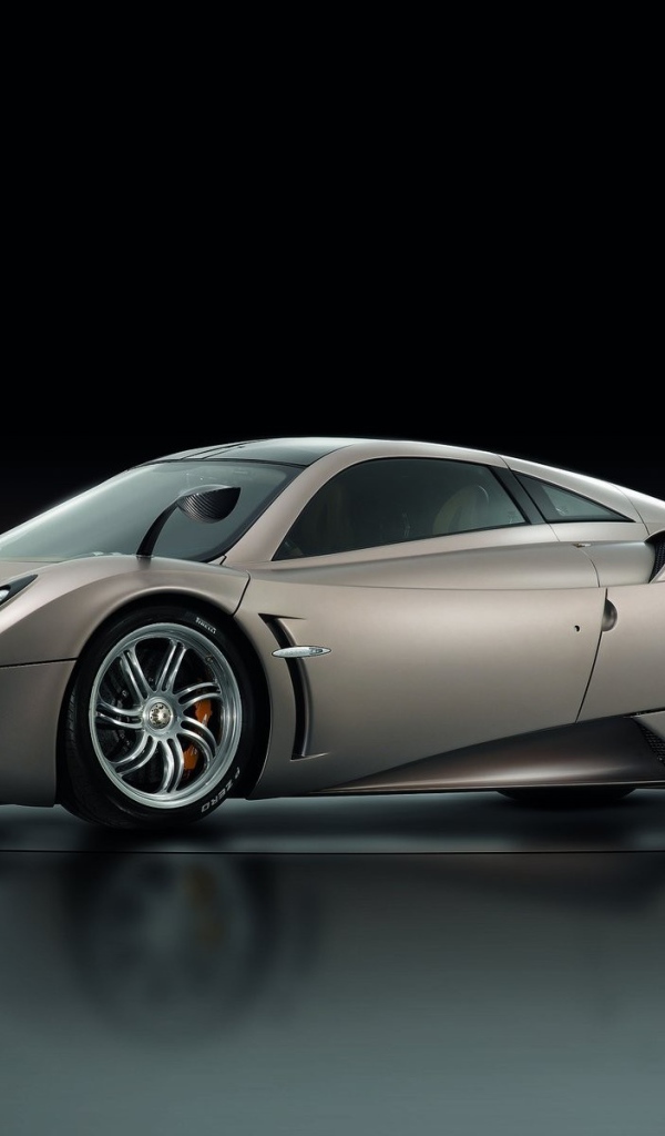 Спортивный автомобиль Пагани