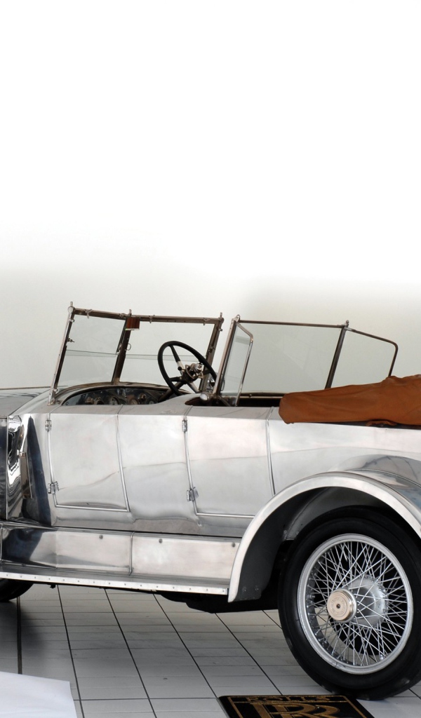 Автомобиль Ролс ройс