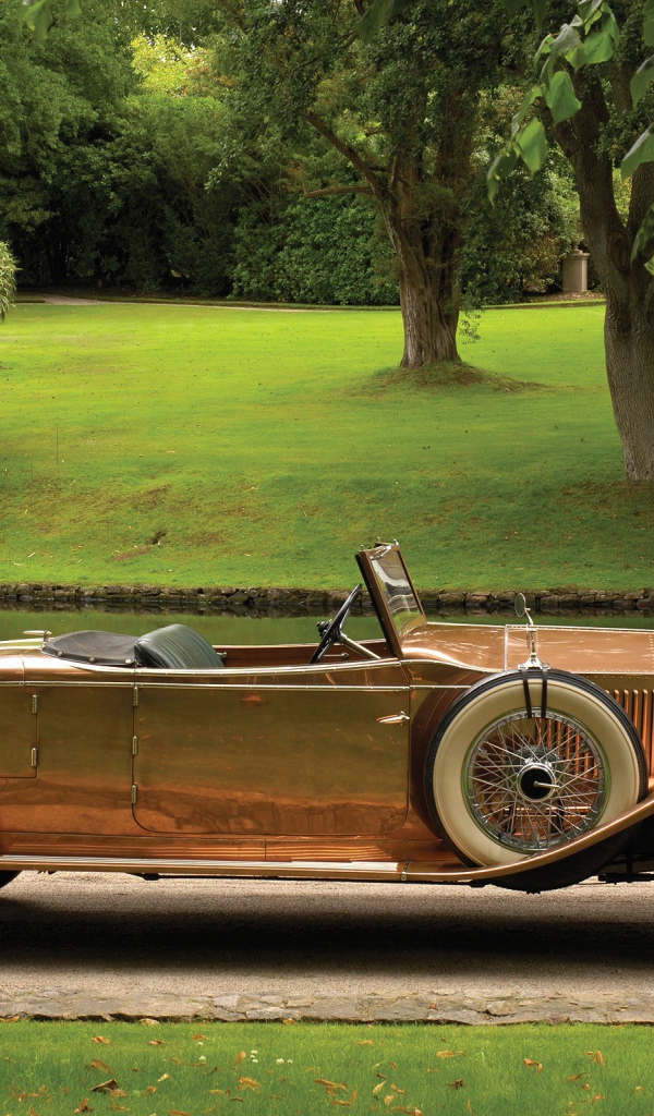 Золотистый Роллс Ройс