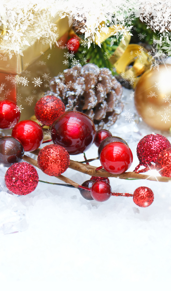 Разноцветные поделки на рождество