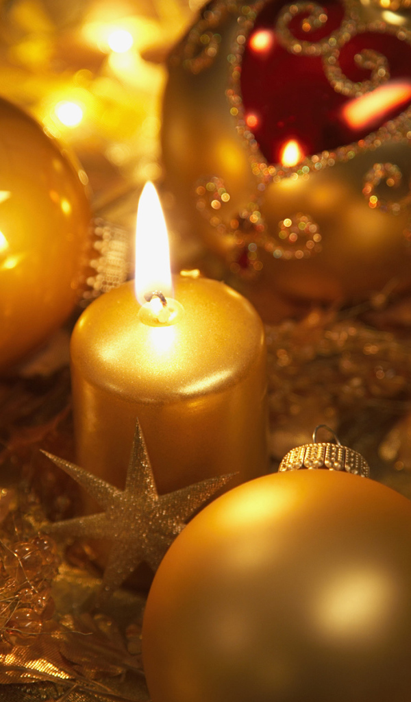 Украшения золотого цвета на рождество