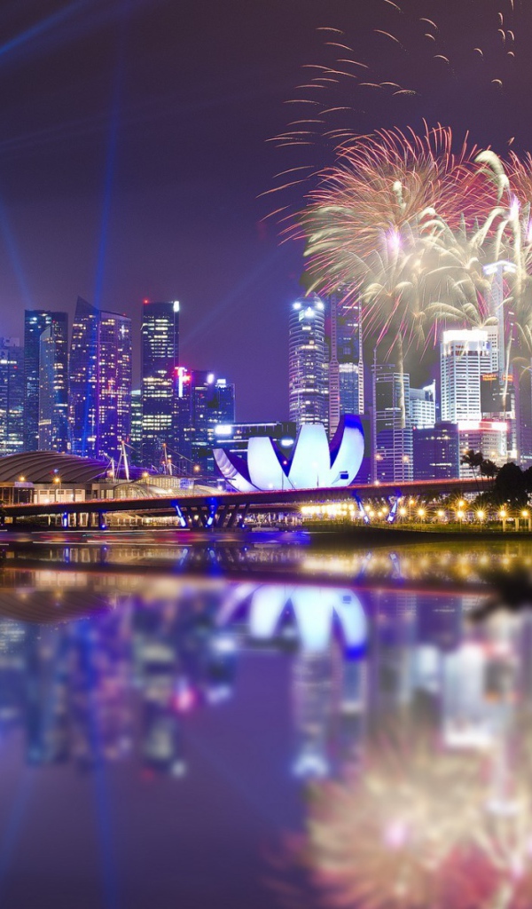 Праздничный город