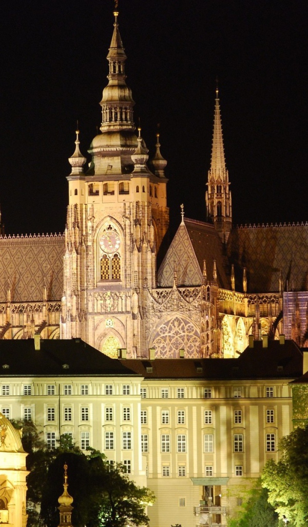 Архитектурный ансамбль с часами