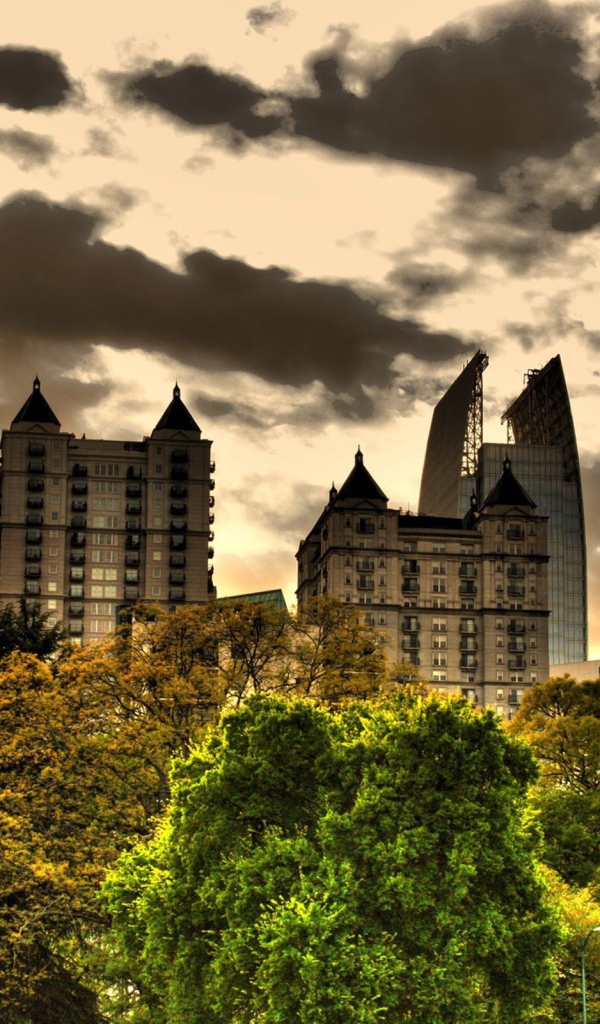 Город строится