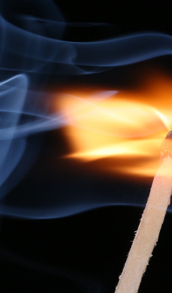 Пламя горящей спички