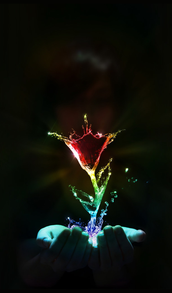 Водяной цветок в руках