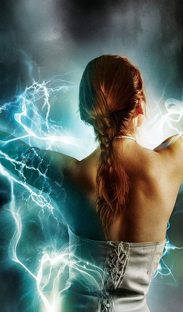 Девушка в молнии