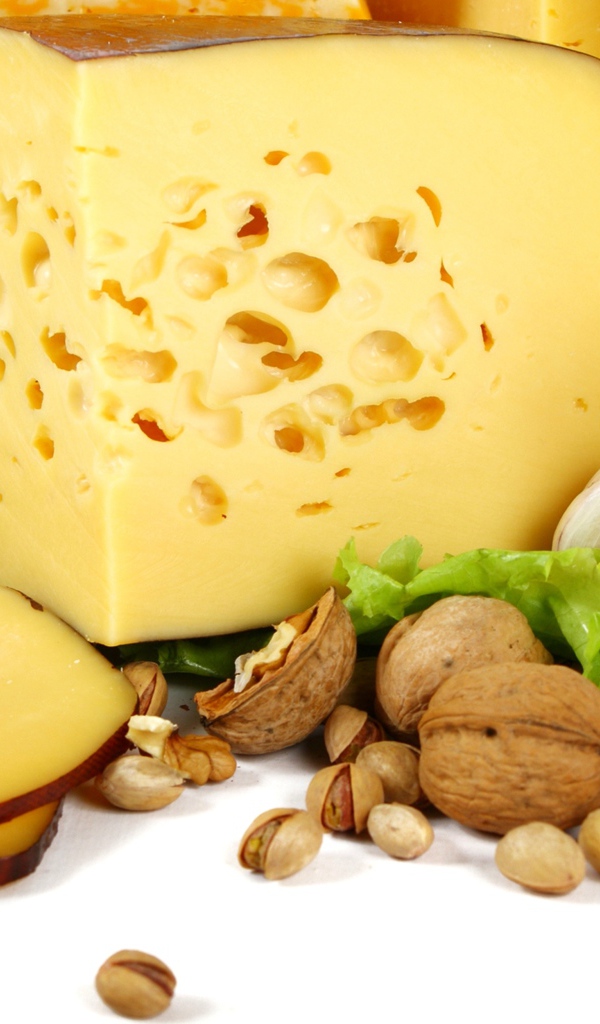 Сыр , орехи и виноград