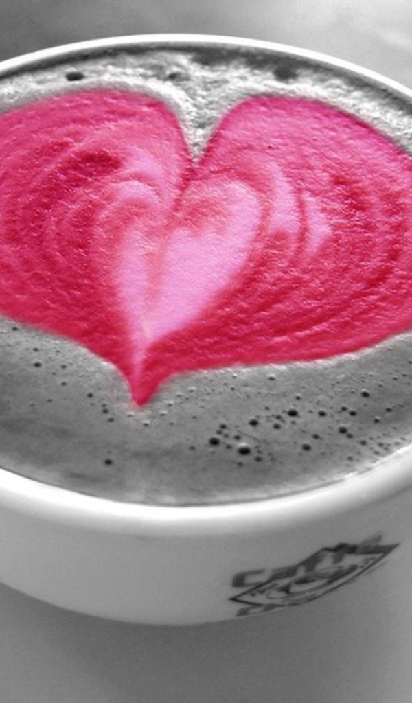 Кофе с пенкой сердечком