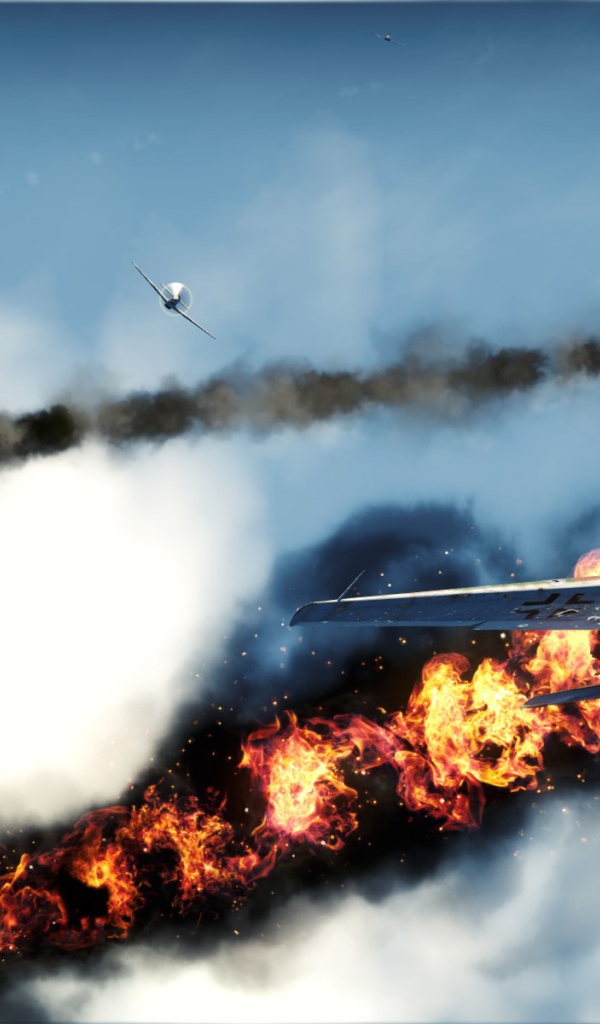 War Thunder военный самолет был подбит