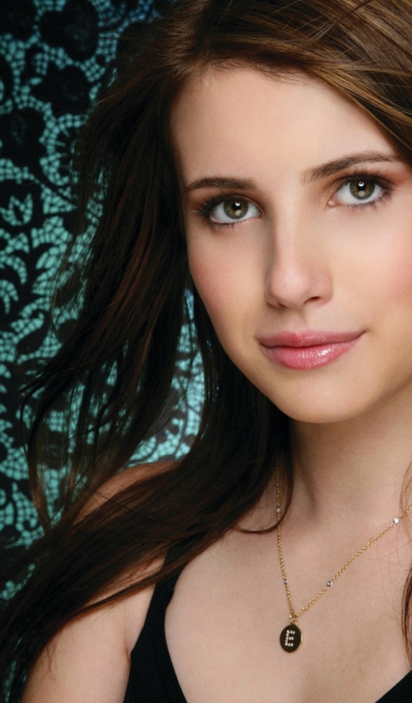 Девушка Эмма Робертс 