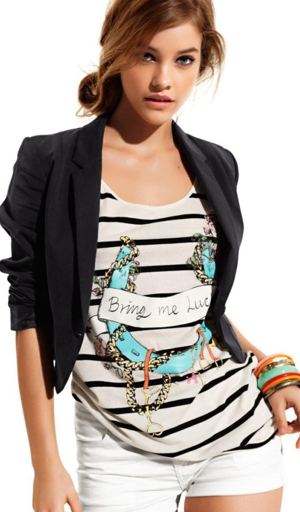 В полосатой майке