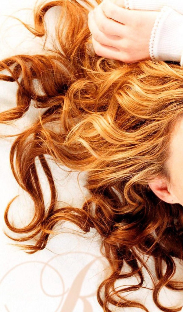 Рыжеволосая модель