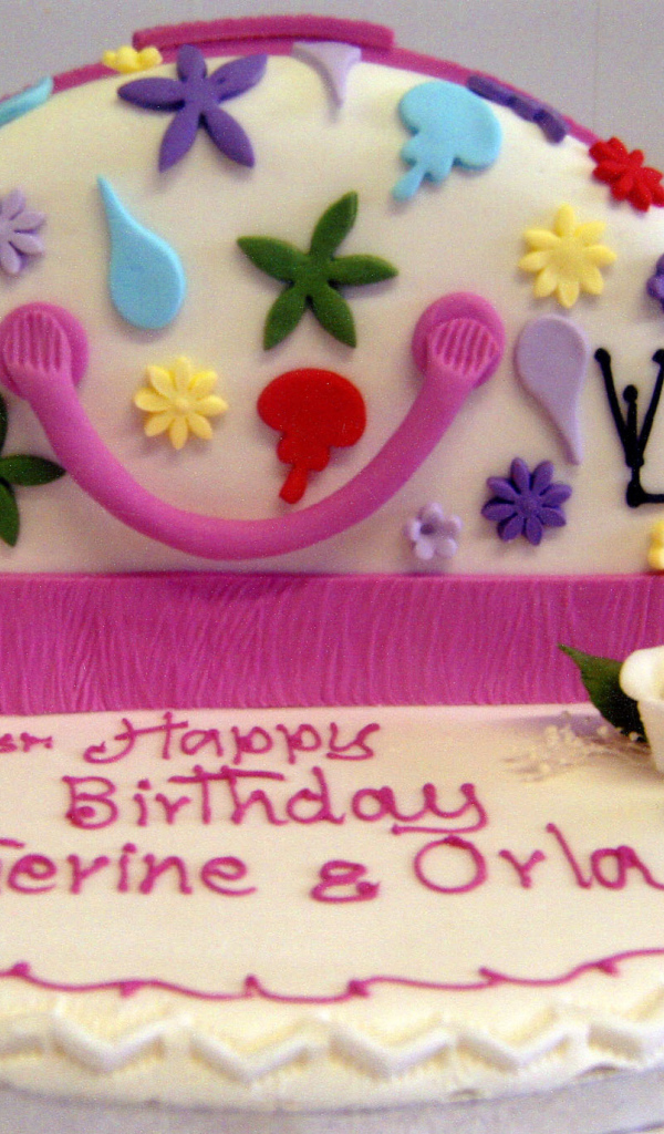 Красивый торт ко дню рождения