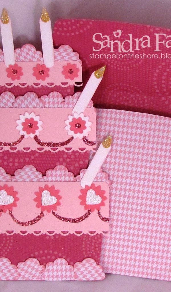 Открытка на день рождения в форме торта