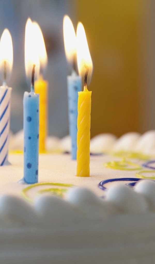 Торт со сливочным кремом на день рождения