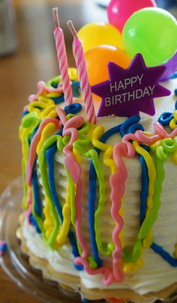 Весёлый разноцветный торт на день рождения