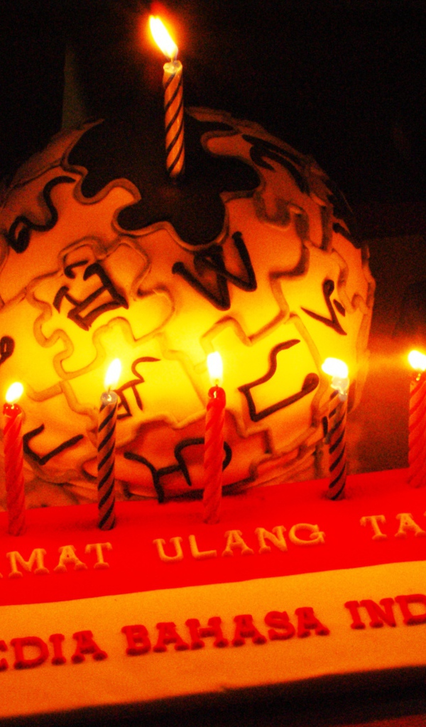 Индонезия торт на день рождения