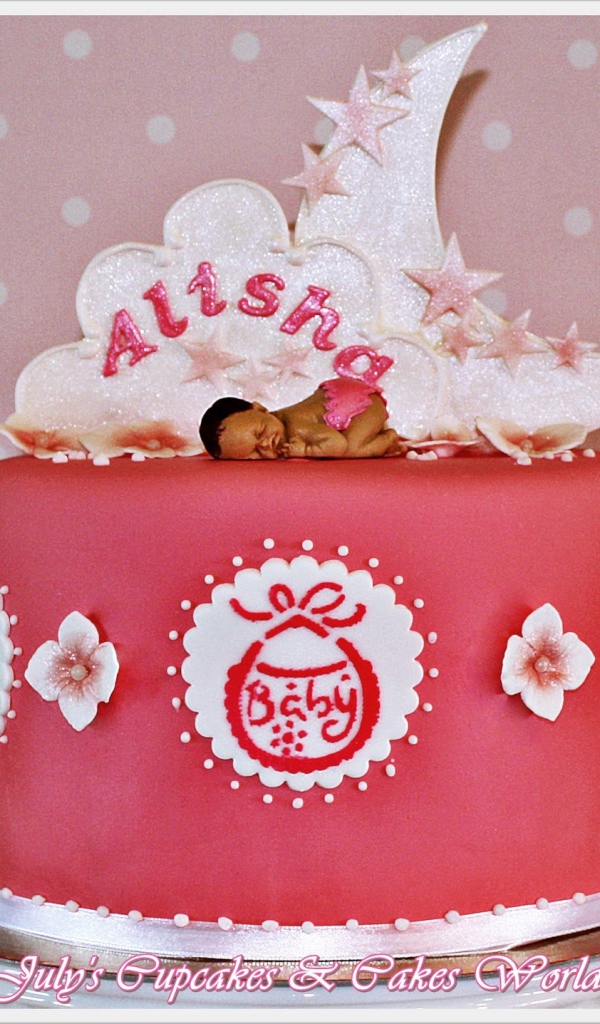 Розовый торт ко дню рождения