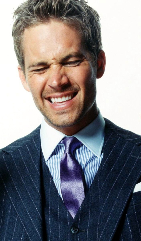 Пол Уокер очень счастлив