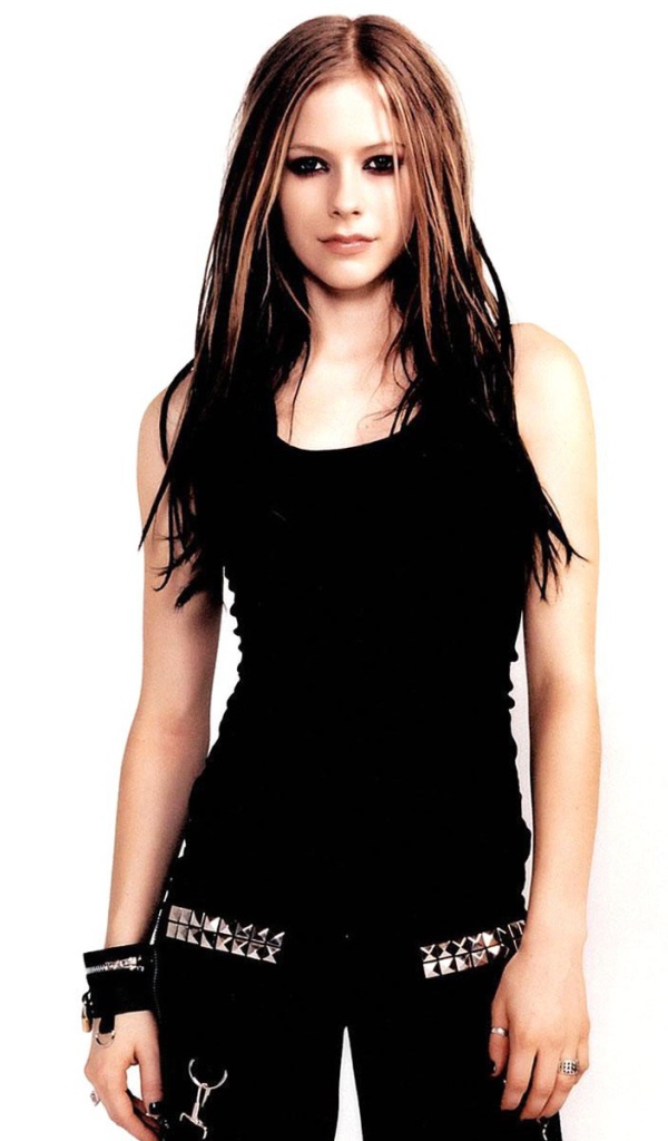 Актриса Arvil Лавин