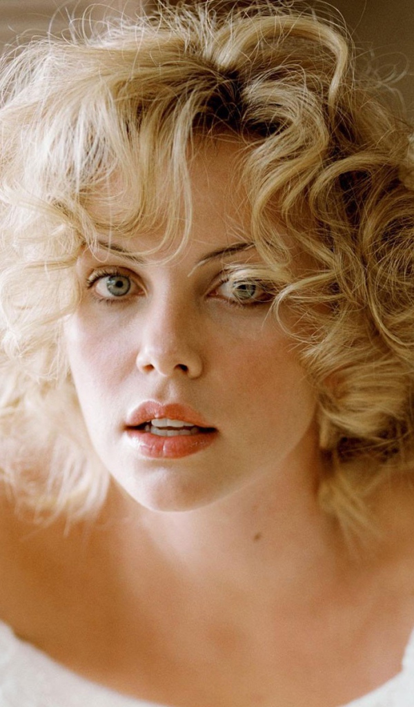 Актриса Шарлиз Терон