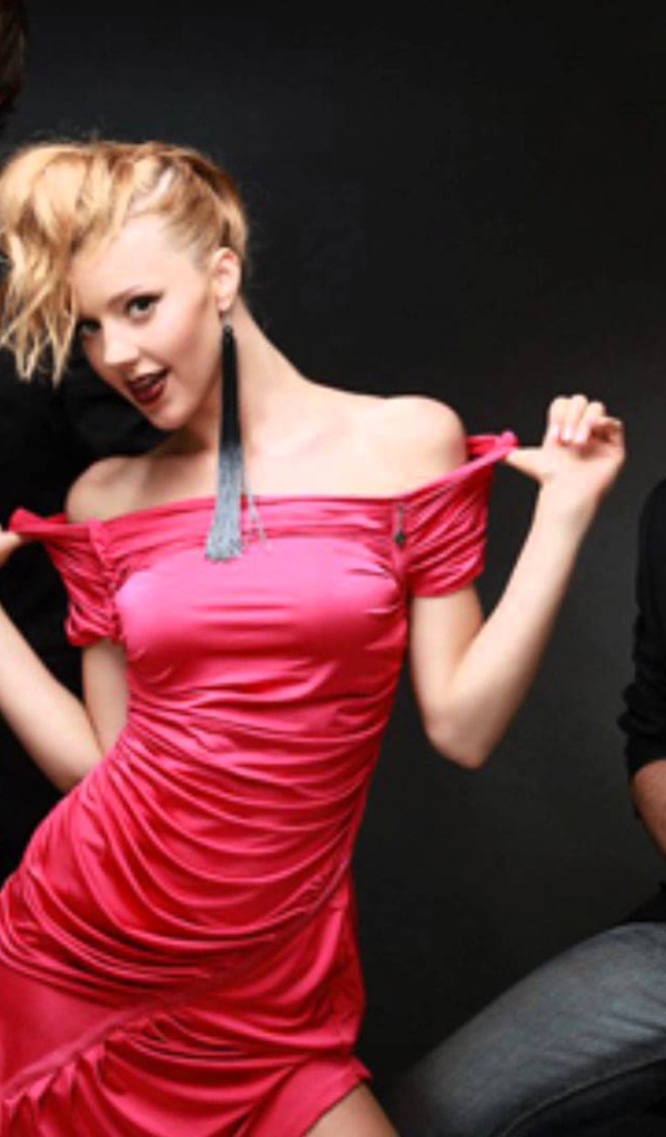 5ivesta Family на черном фоне