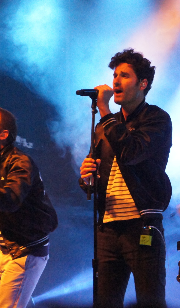 Capital Cities на концерте