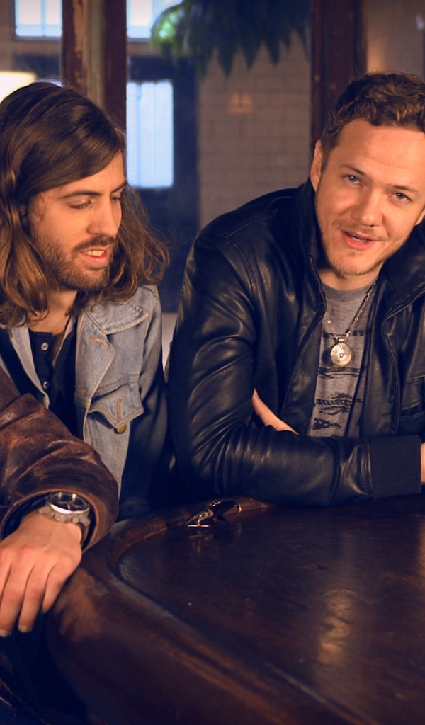 Imagine Dragons: группа в баре