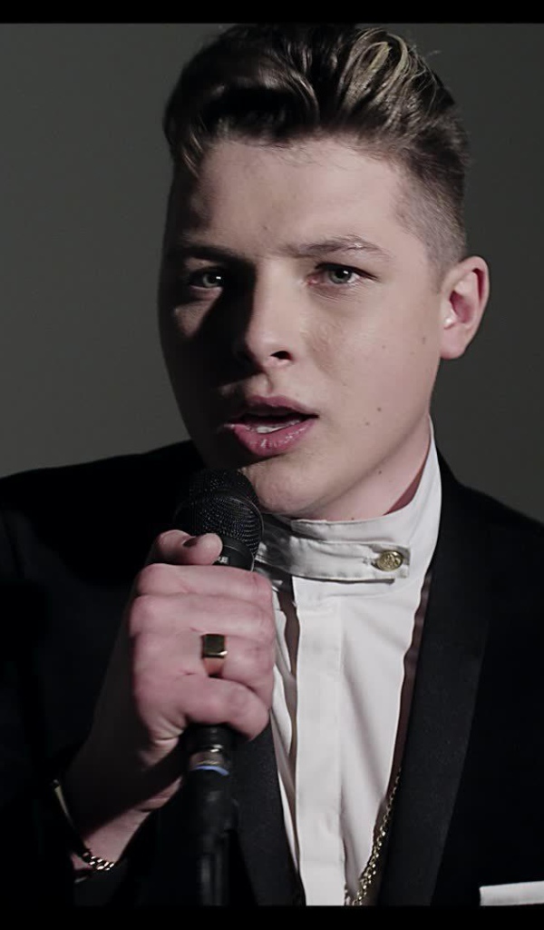 John Newman с песней Love Me Again