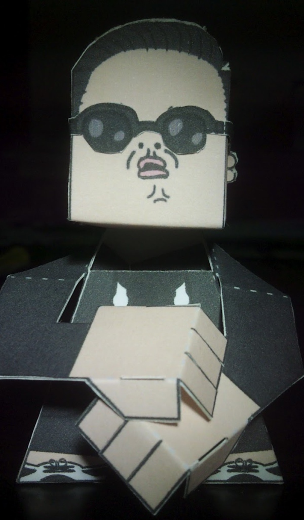 PSY в картонном стиле