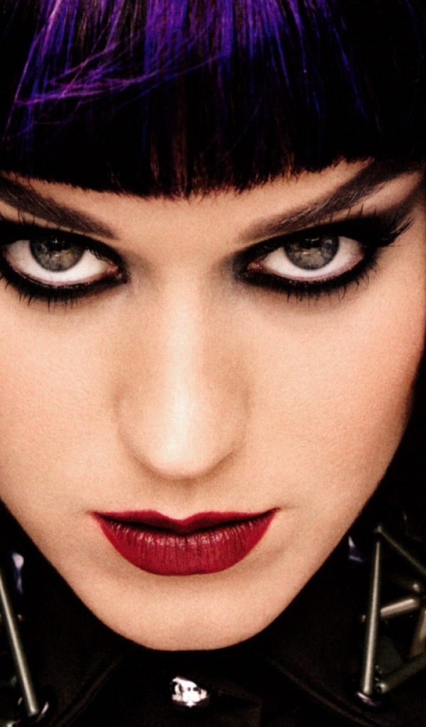 Суровый взгляд Кэти Перри