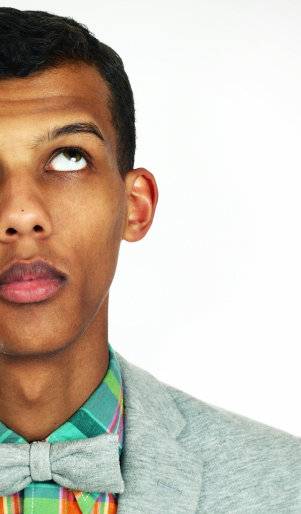 Stromae с песней Papaoutai