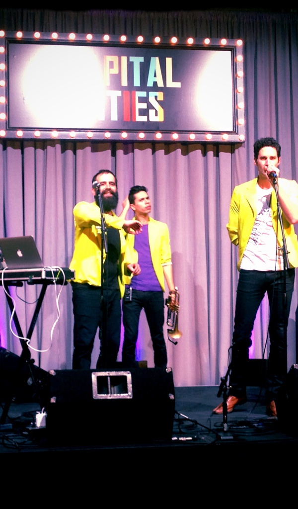 Capital Cities выступают