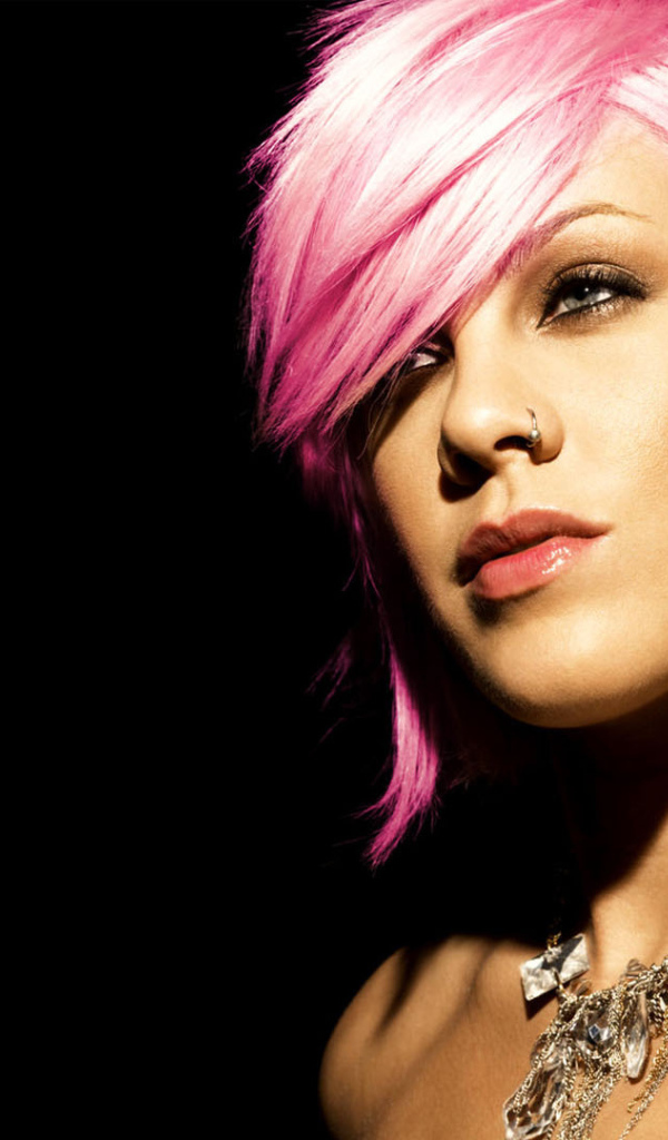 Рink с розовым цветом волос