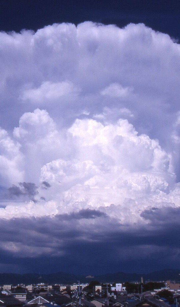 Облако формы гриба