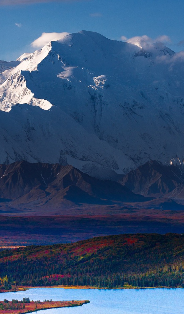 Горная Долина с озером