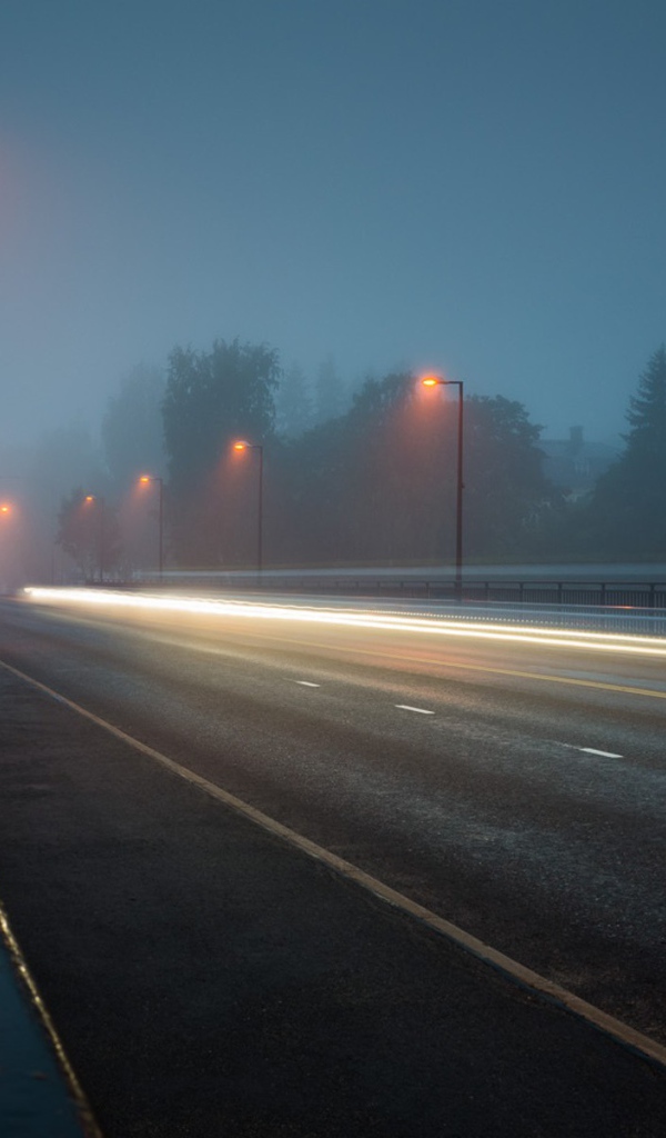 Раннее утро на дороге