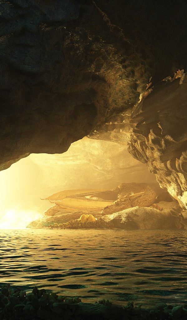 Пещера на море