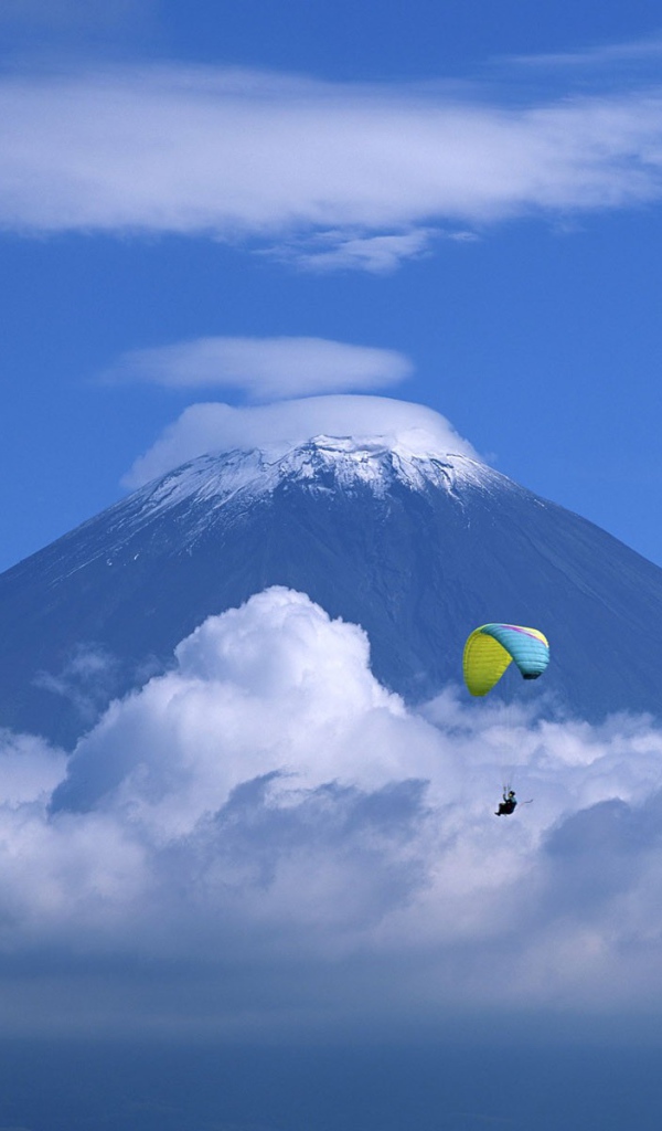 Вулкан в Японии