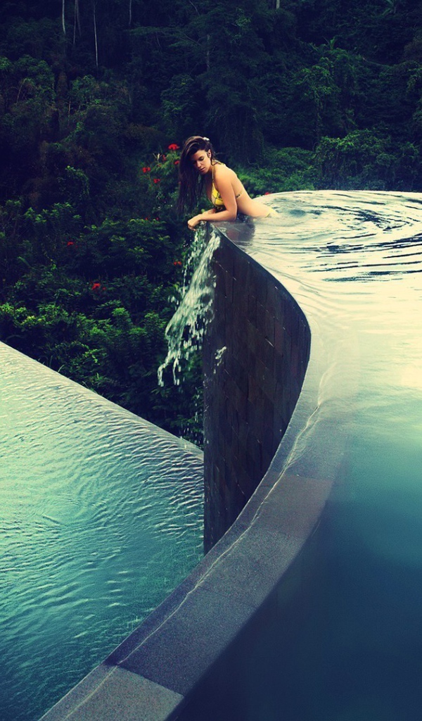 Водяной каскад