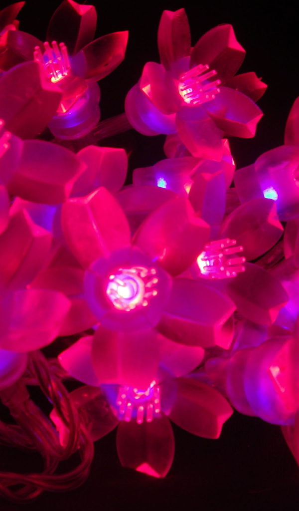 Цветы искусственные гирлянды